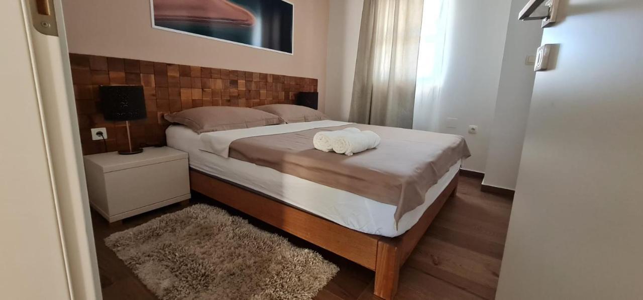 Apartments Lolita Бол Экстерьер фото